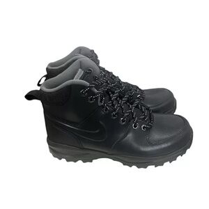 Nike Manoa Leather Triple Black Boots Sneaker Men's Size 5 - Authentic & Stylish